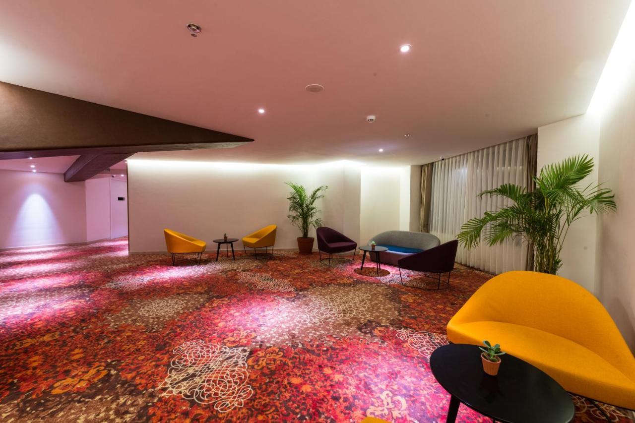Hotel The Fern Residency, Jāmnagar Exteriér fotografie